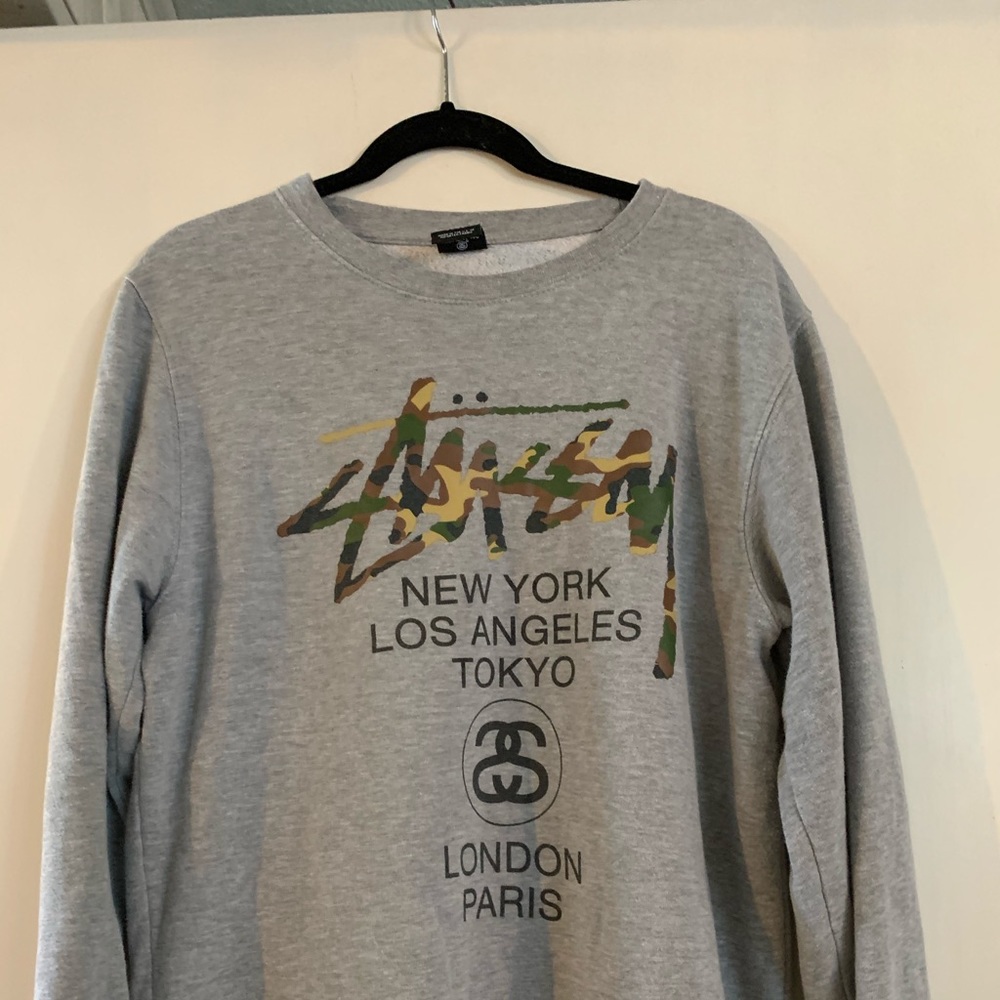 Grey Stussy crew neck